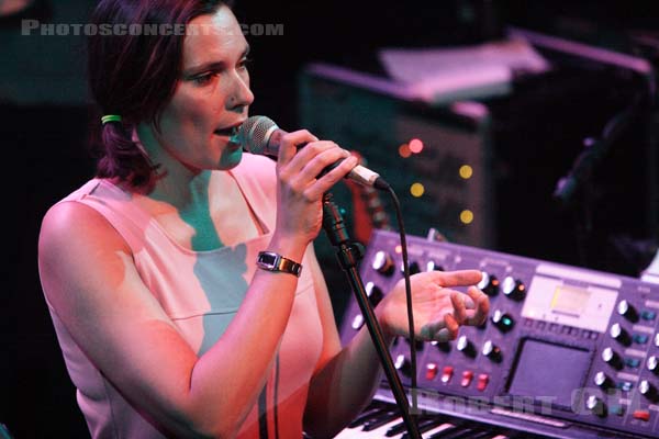 STEREOLAB - 2006-05-13 - PARIS - La Cigale - 